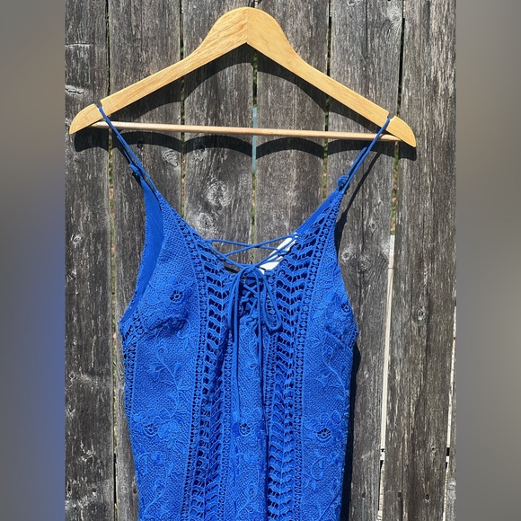 ASTR THE Label ROYAL Blue Floral Crochet Lace up Dress - Picture 2 of 9